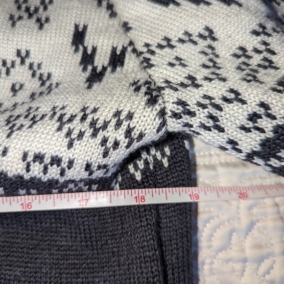 FRANK & OAK Grey & Cream Fair Isles Wool Chunky Knit Cardigan Size Medium - Picture 8 of 12